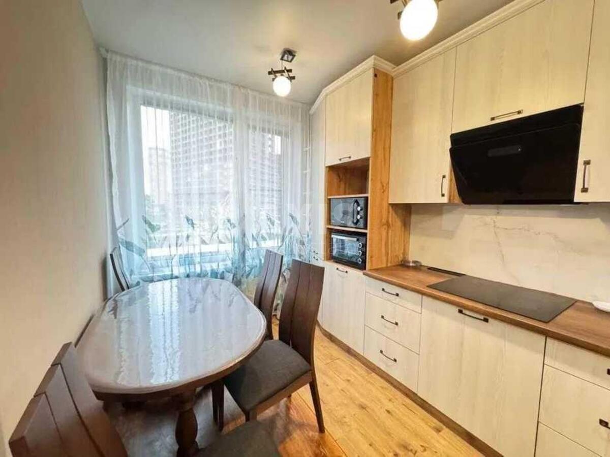 1k apartment vul. Zabolotnogo Akademika 1А