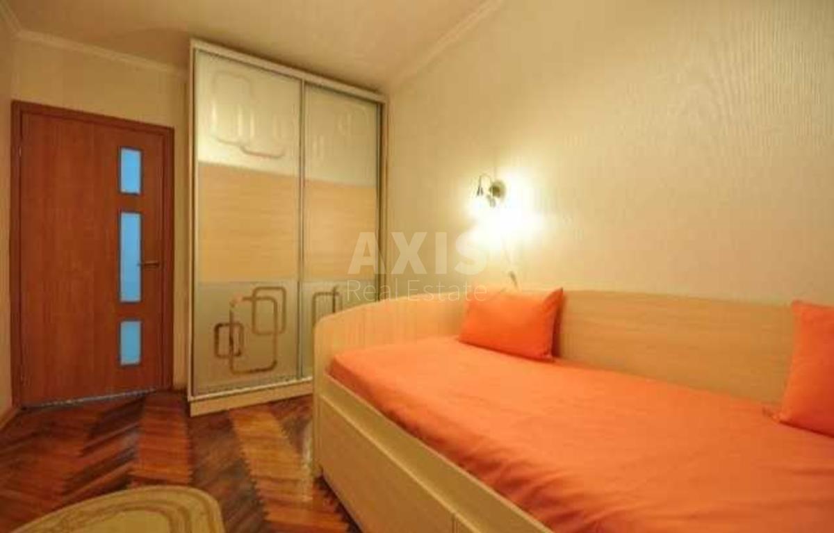 2k apartment bul. Lepse Ivana 83Б4