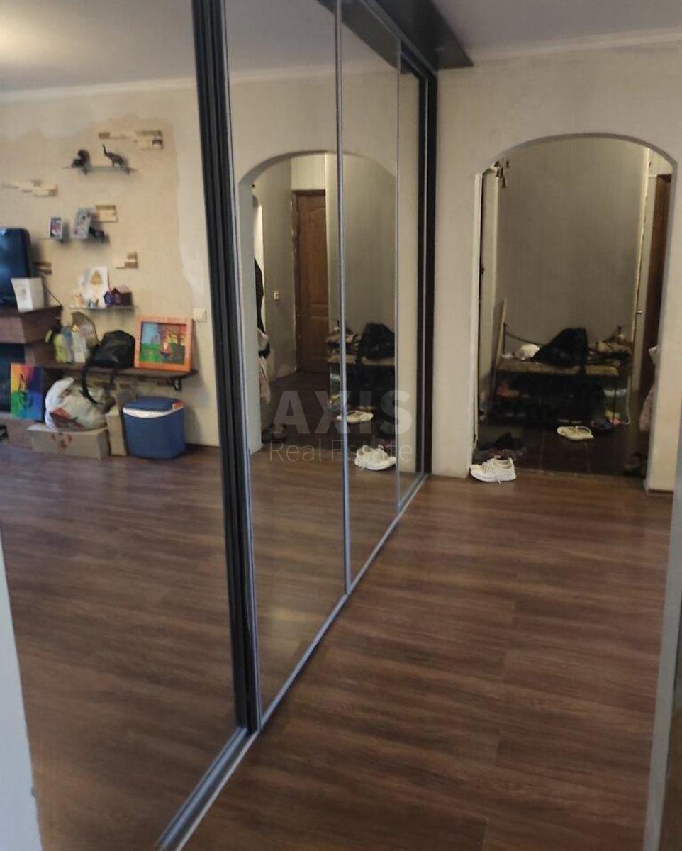 4k apartment vul. Bal'zaka Onore de 42