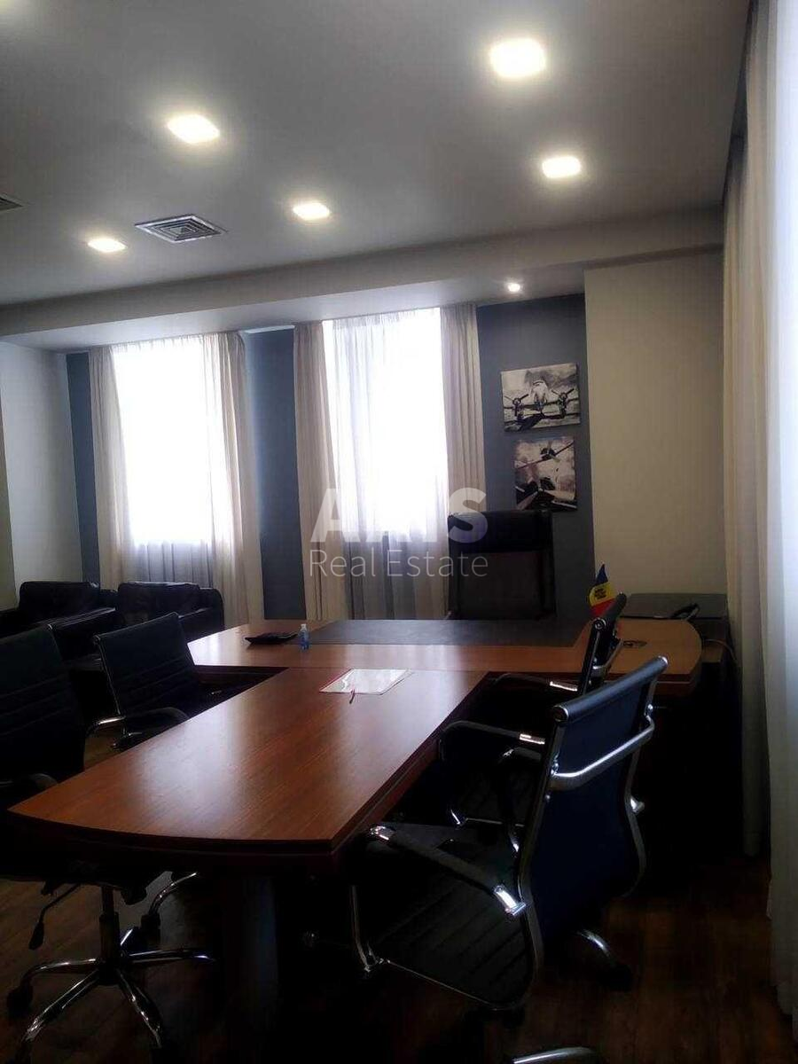 Office vul. Magnitogors'ka 1, 1400m2588624