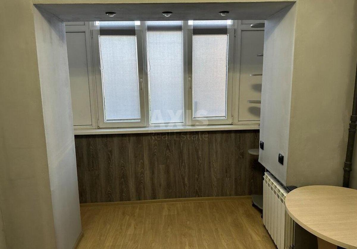1k apartment vul. Avtozavods'ka 9А3