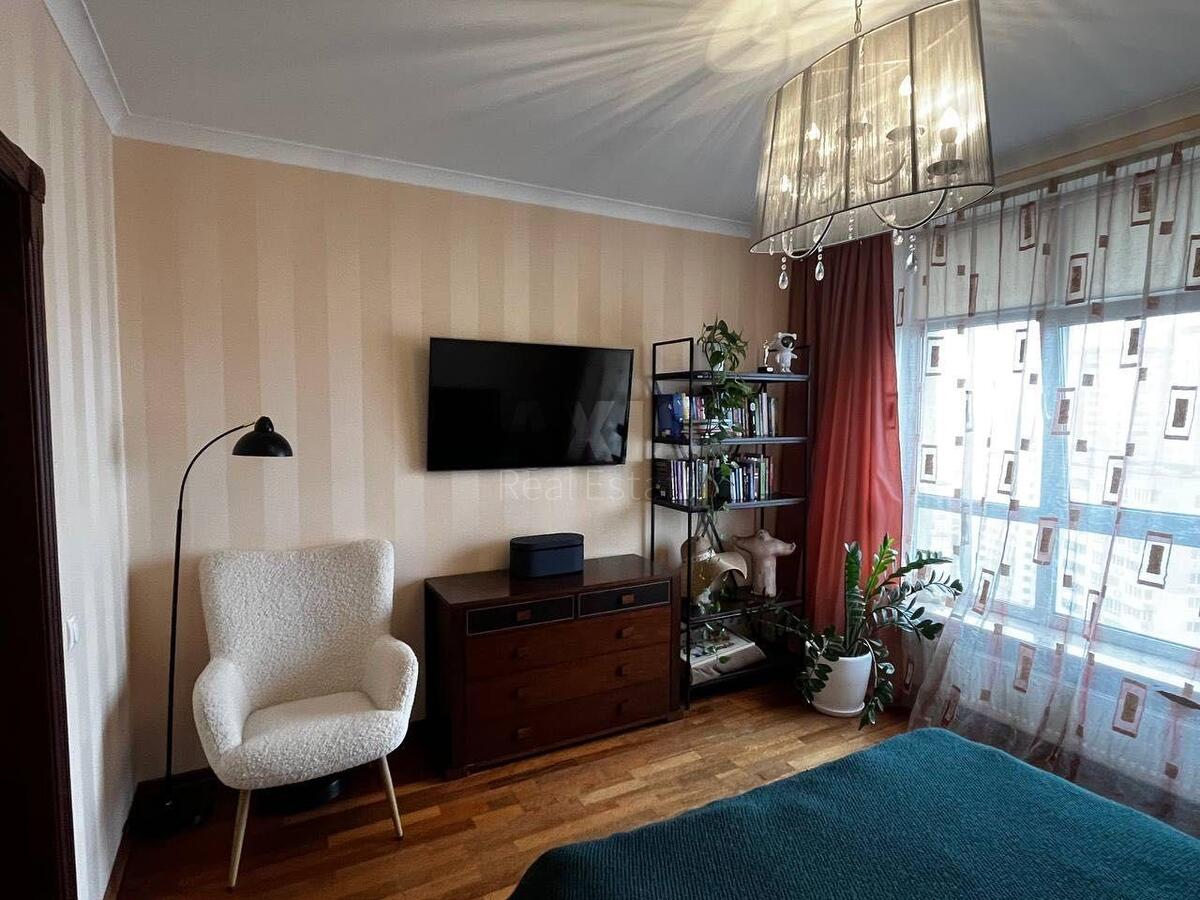 3k apartment pr-t Lobanovs'kogo 4564562