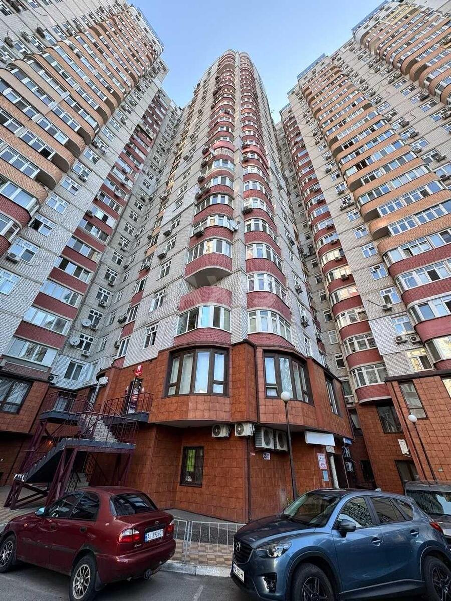 Office vul. Petra Kalnyshevs'kogo 7, 81m260863