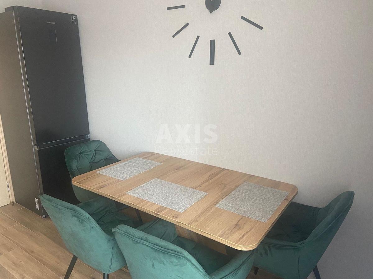 2k apartment vul. Rusovoi' Sofii' 7А0