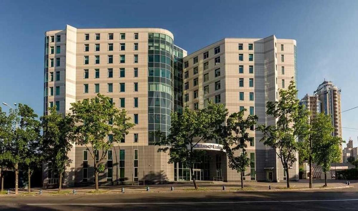 Office vul. Degtjarivs'ka 27Т, 685m2