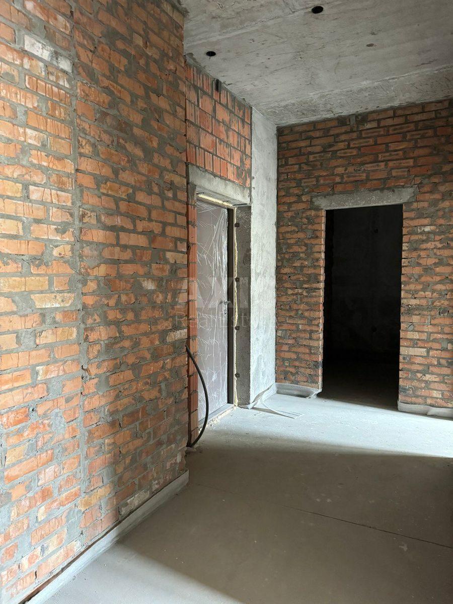 2k apartment vul. Bogatyrs'ka 328