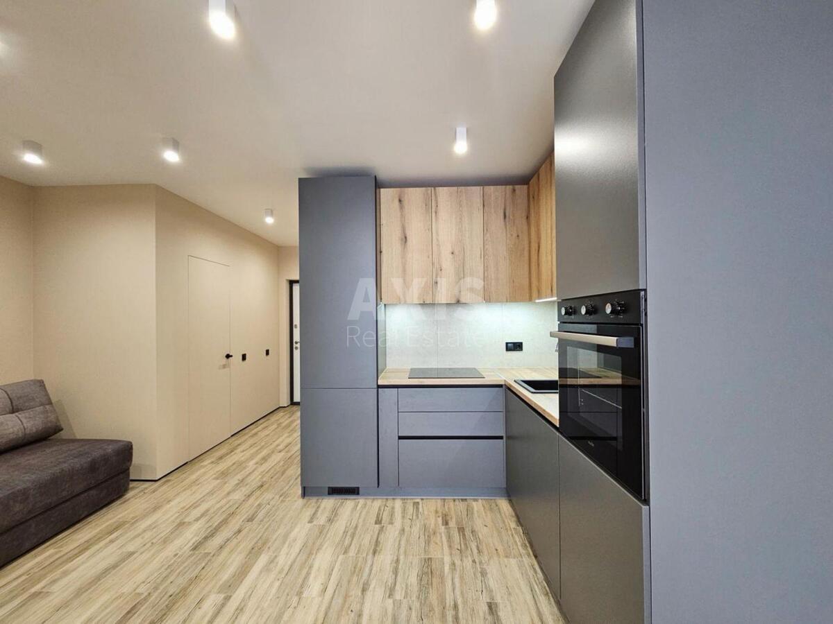 2k apartment vul. Bulahovs'kogo Akademika 21