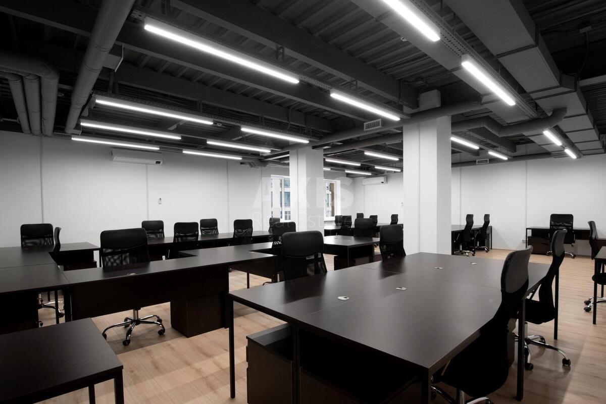 Office vul. Rustaveli Shota 11/7, 156m2617704