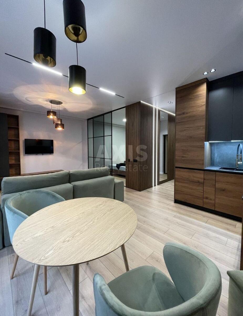 1k apartment vul. Myhajla Maksymovycha 240
