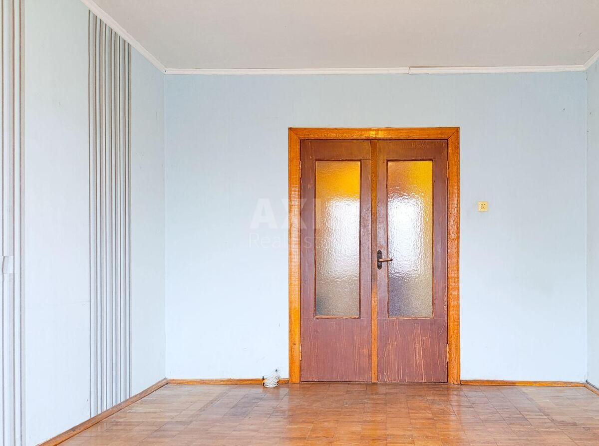 2k apartment vul. Berezhans'ka 101