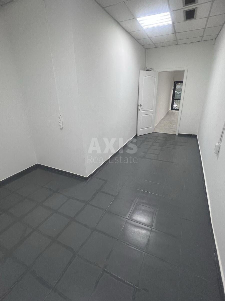 Объект торговли пр-т Шухевича Романа 2А, 60м2576376