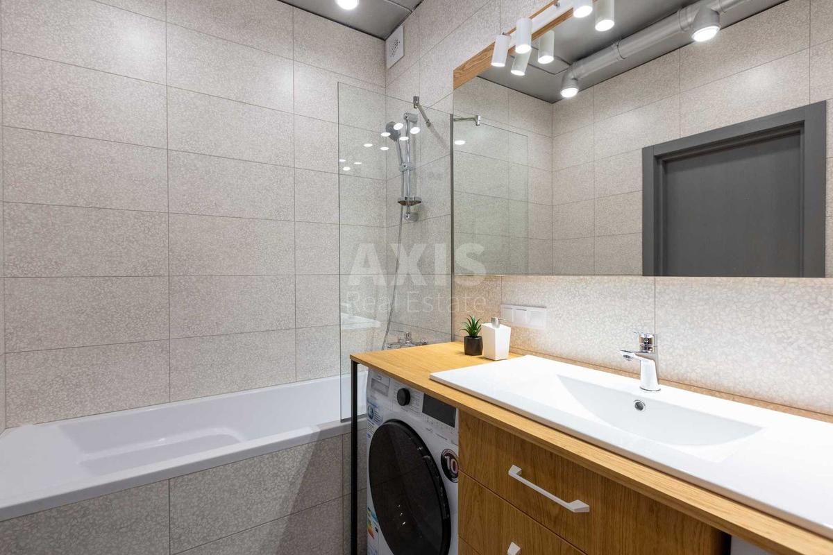 1k apartment vul. Radchenka Petra 272
