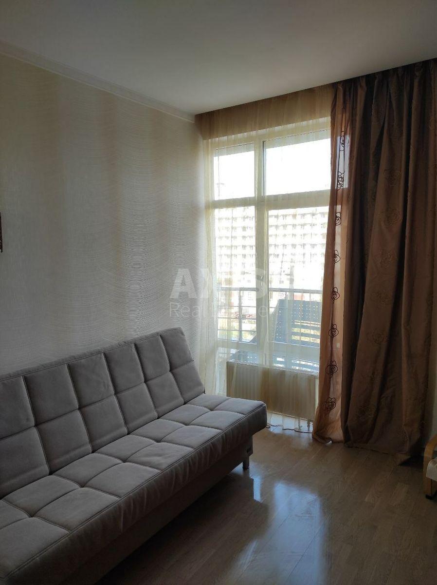 5k apartment vul. Kondratjuka Jurija 18Б3