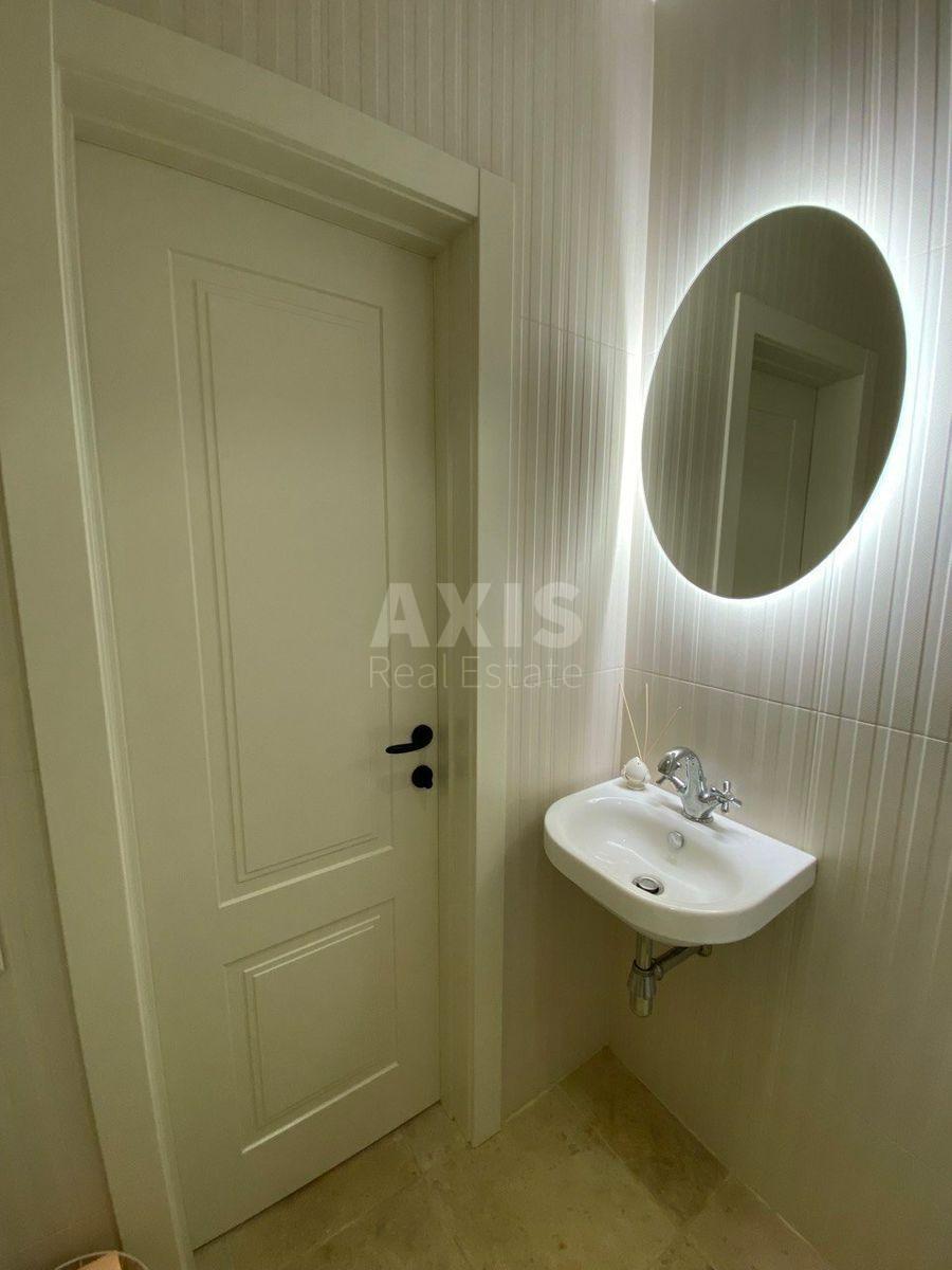 2k apartment vul. Glybochyc'ka 135