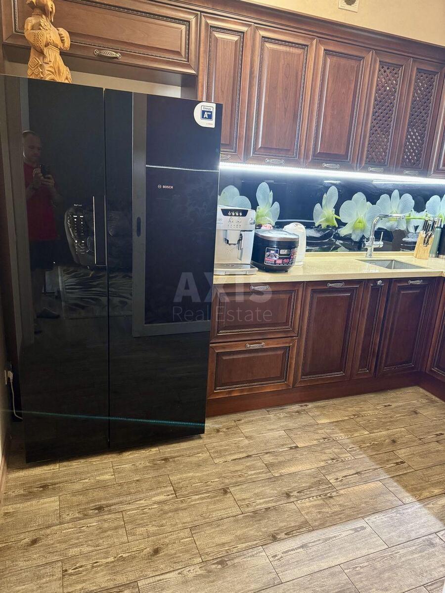 4k apartment vul. Glybochyc'ka 32603470