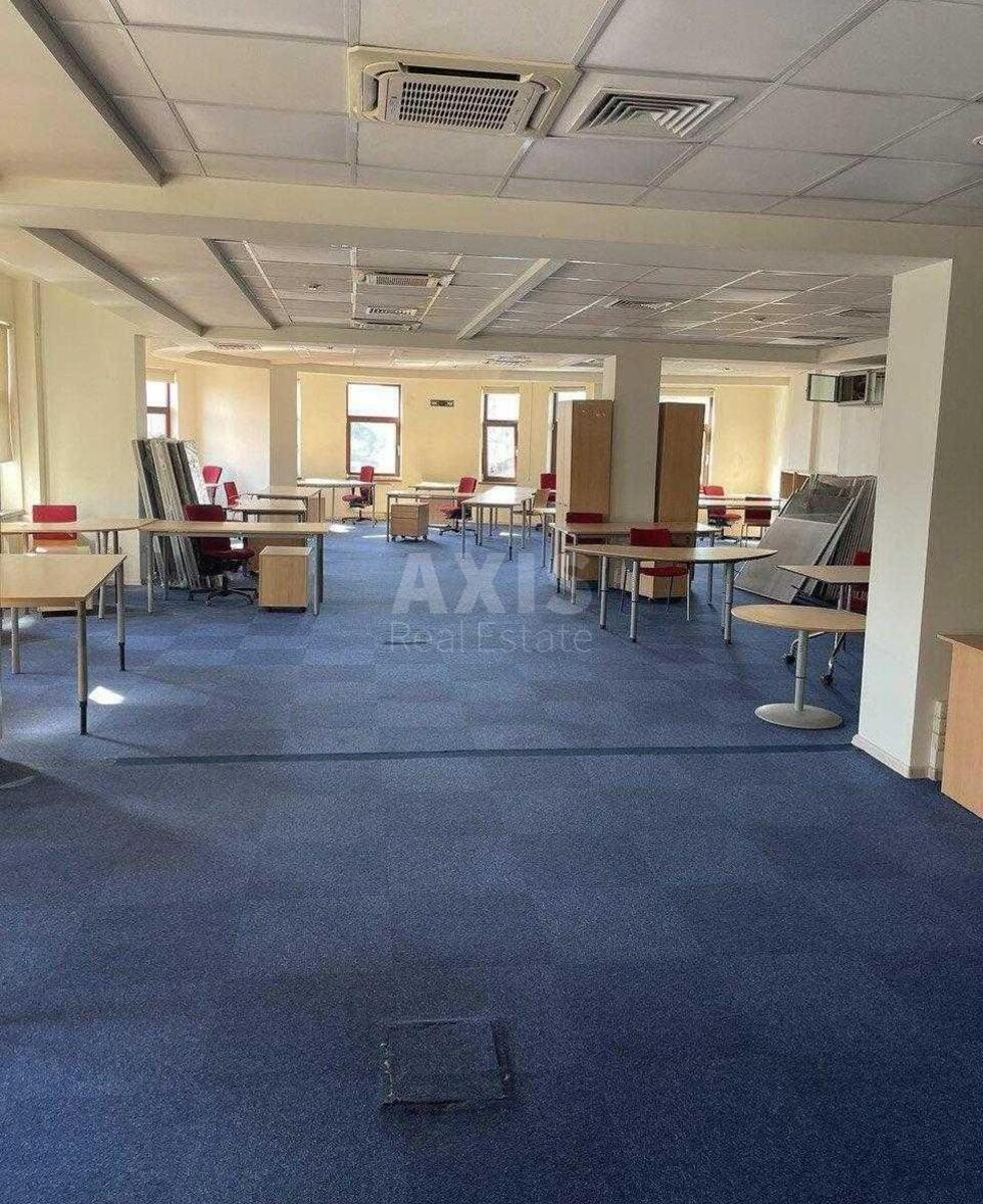 Office vul. Saksagans'kogo 40/85, 256m2