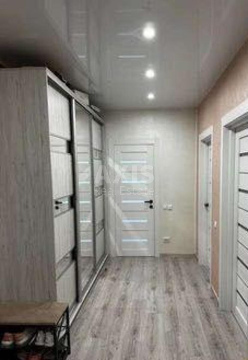 2k apartment vul. Rodyny Kristeriv 18/62