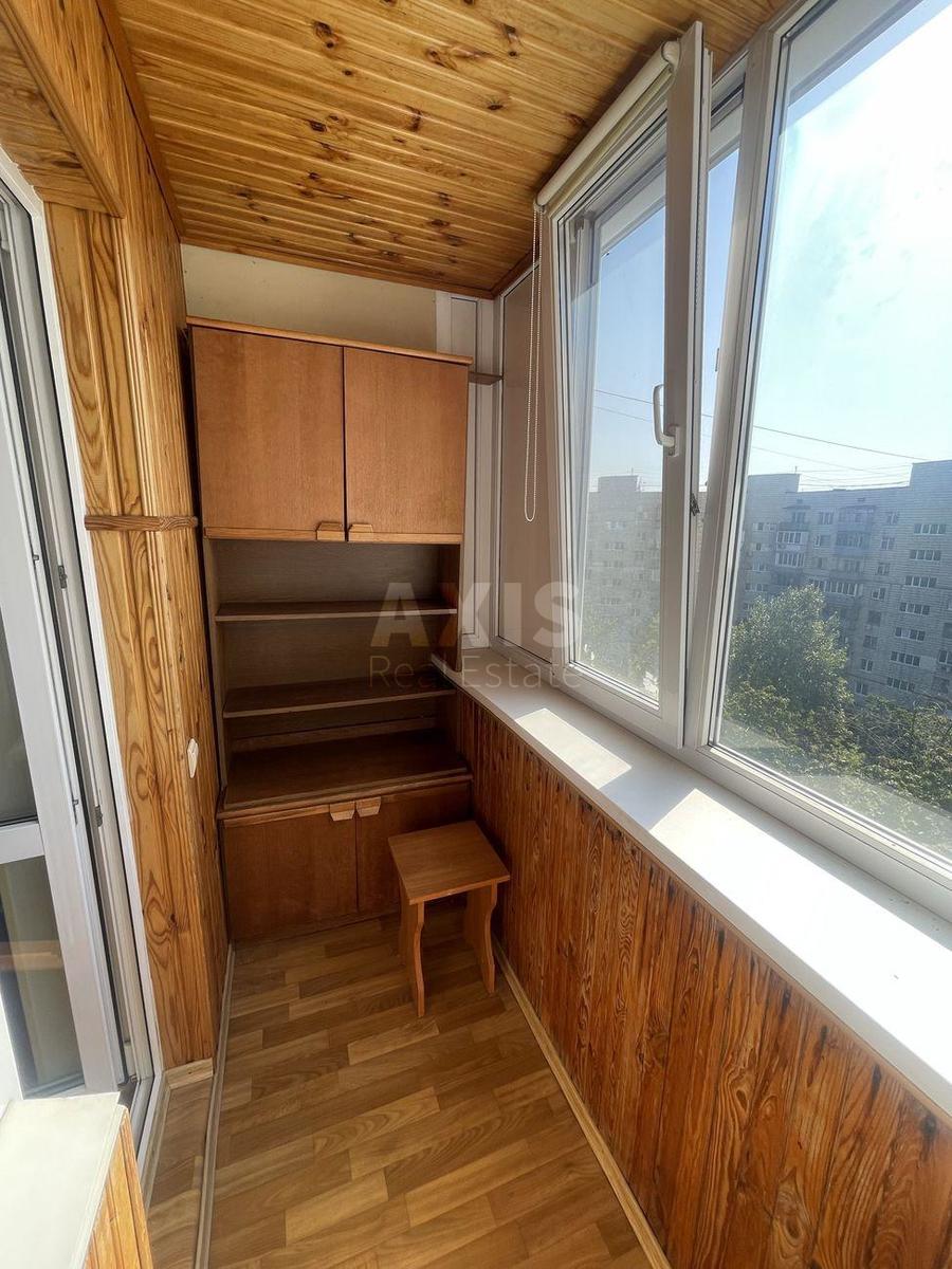 1k apartment vul. Malynovs'kogo Marshala 25А1