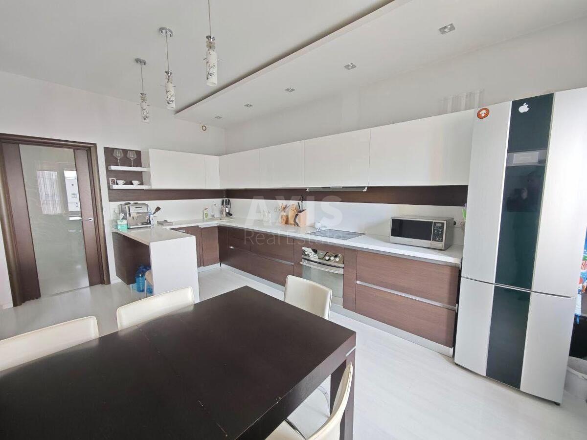 4k apartment vul. Dragomyrova Myhajla 1859887