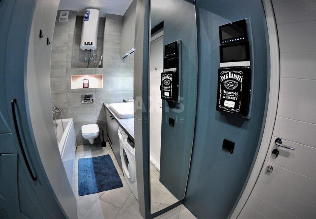 2k apartment vul. Barbjusa Anri 52/15