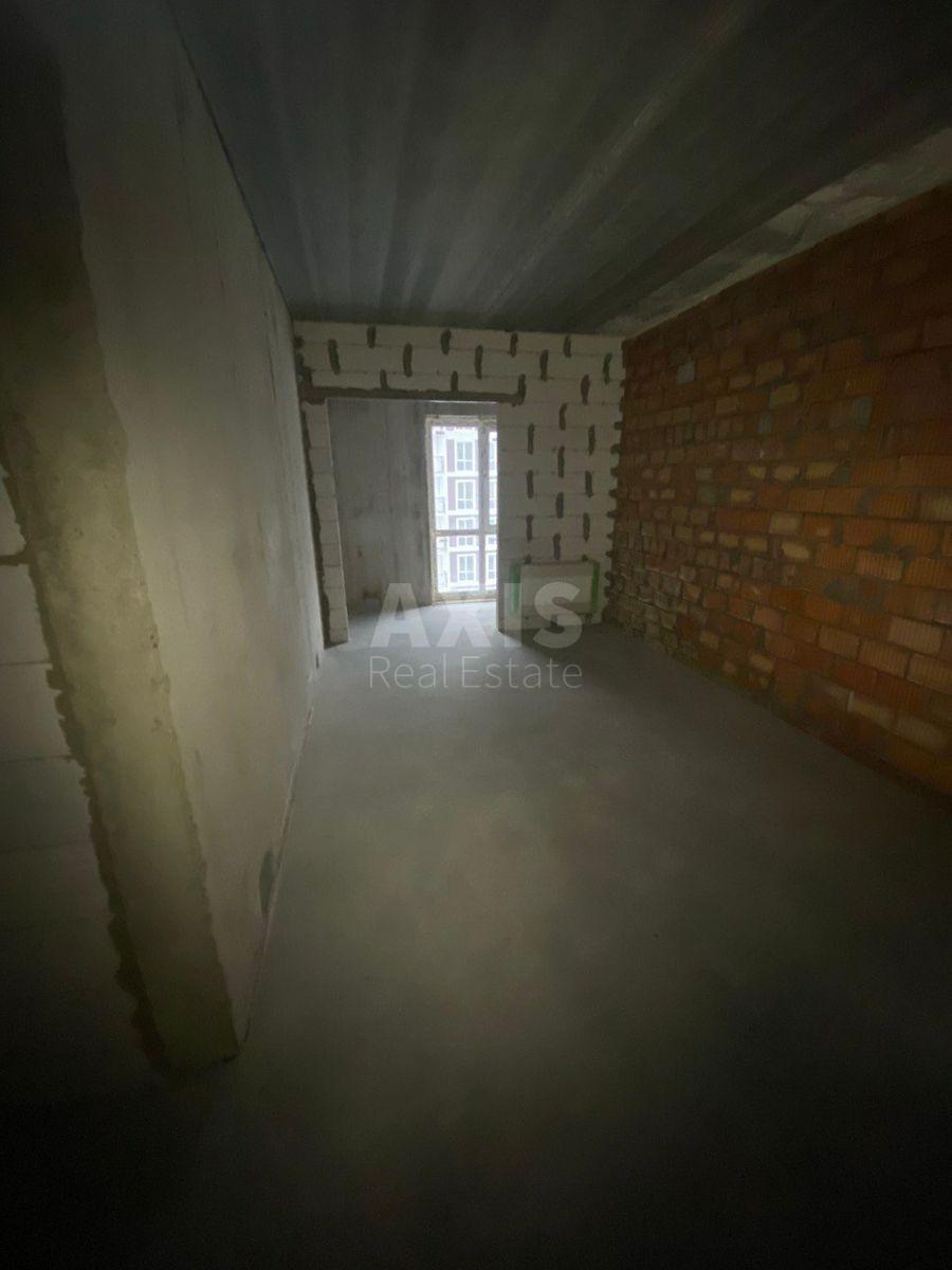 2k apartment vul. Myhajla Maksymovycha 244