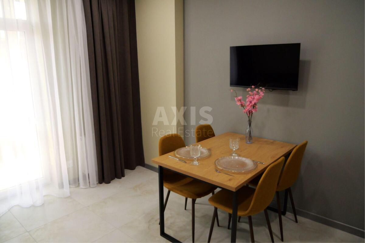 2k apartment vul. Baggovutivs'ka 176021814