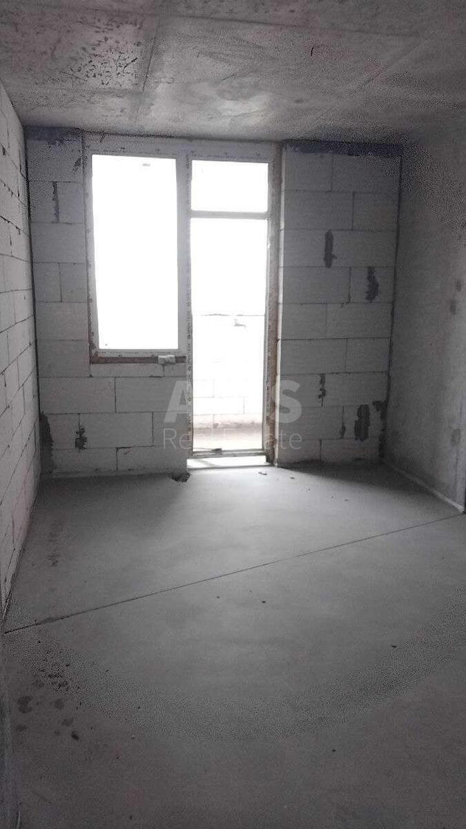 2k apartment vul. Novoukrai'ns'ka 24А2