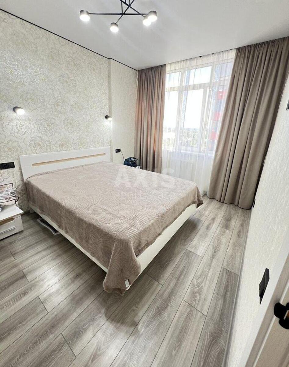 1k apartment vul. Chernigivs'ka 8Б565615