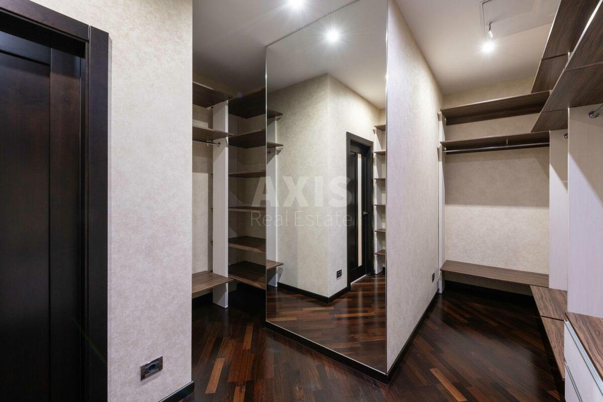 4k apartment vul. Dragomyrova Myhajla 76