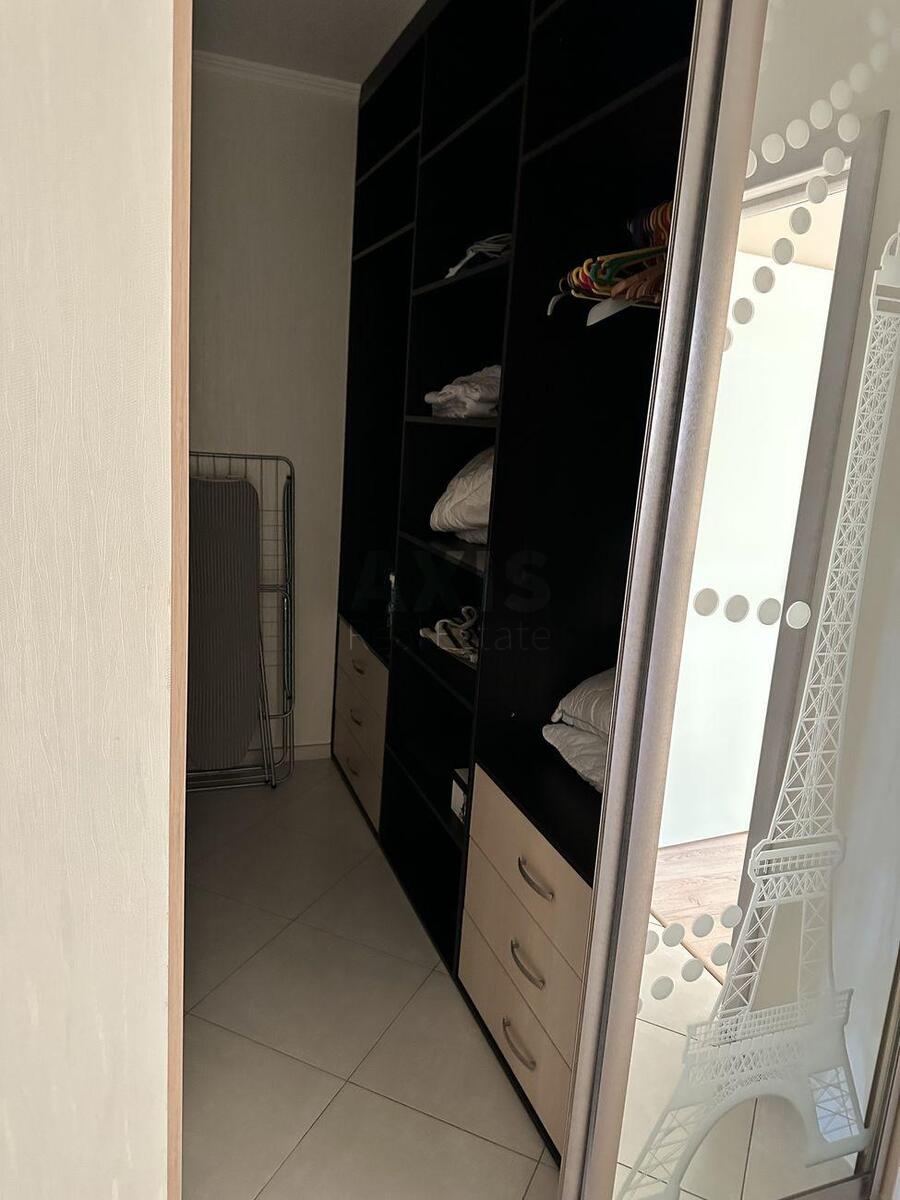3к квартира ул. Ахматовой Анны 30581344