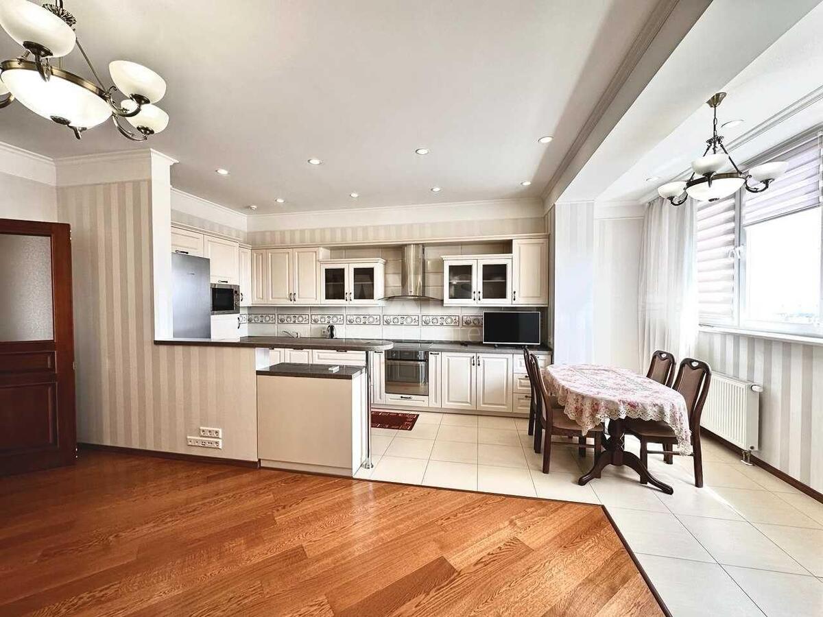 3k apartment vul. Jevgena Konoval'cja 44А6248211