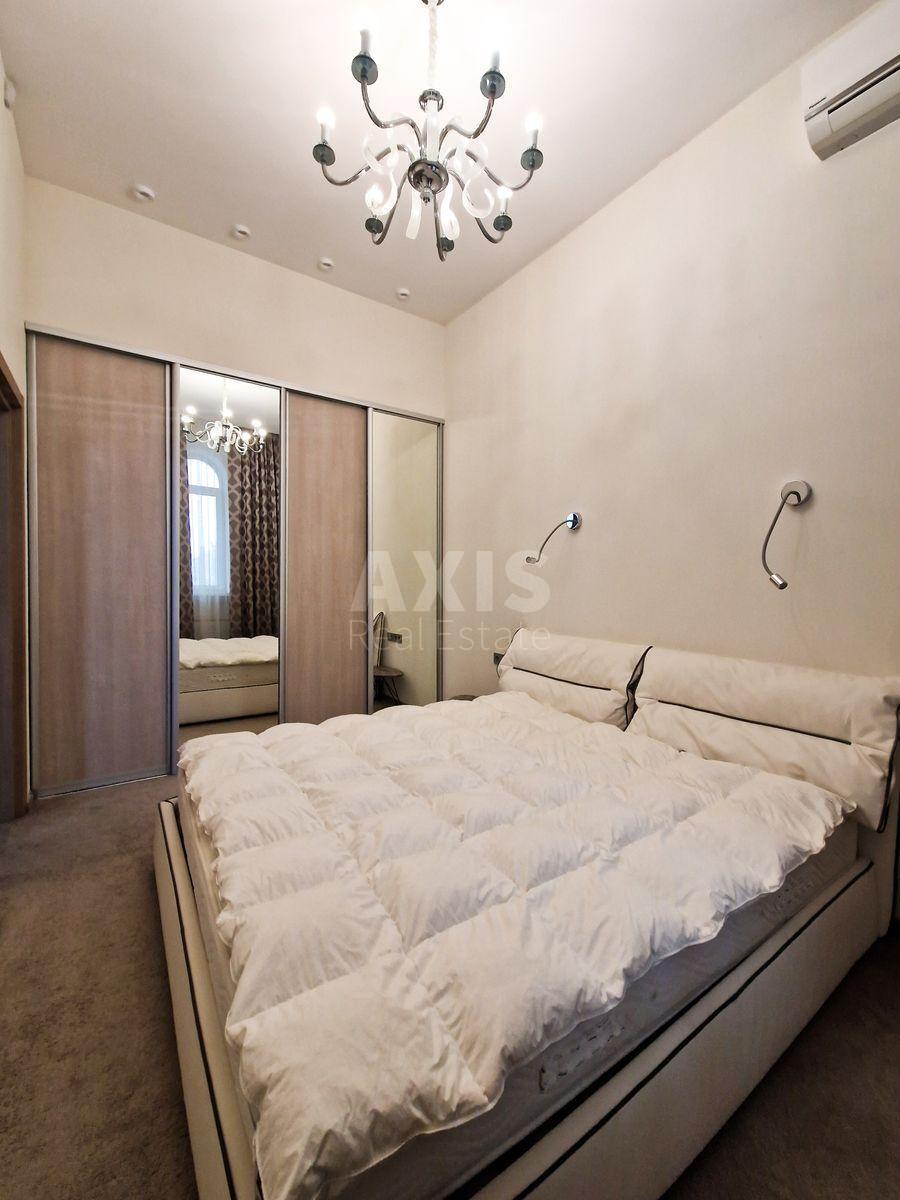 2k apartment vul. Bul'varno-Kudrjavs'ka 80