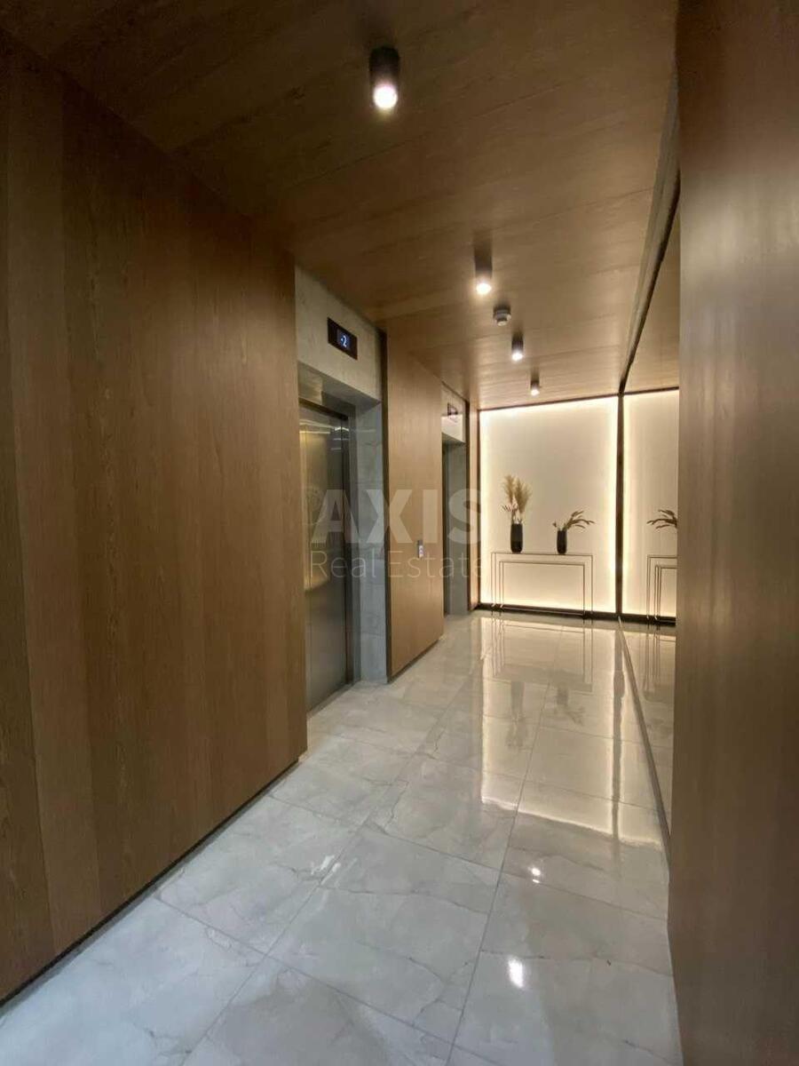 Office vul. Demii'vs'ka 29, 70m27