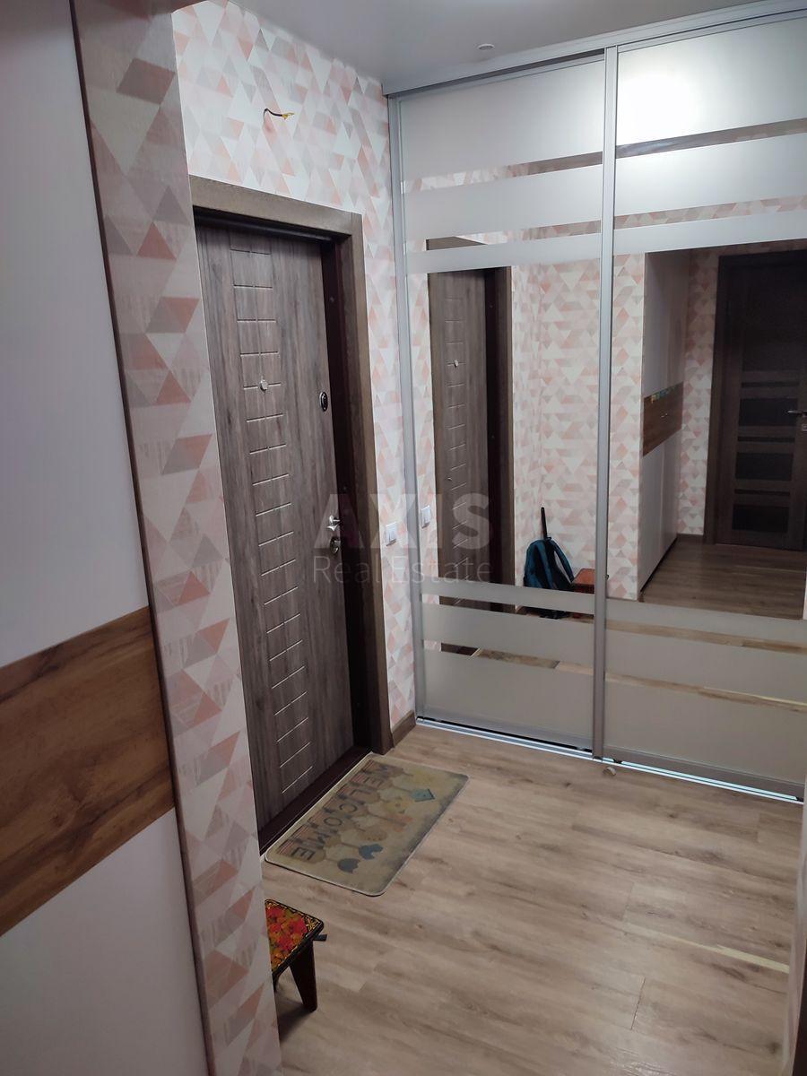 1k apartment vul. Yulia Zdanovska 36В6