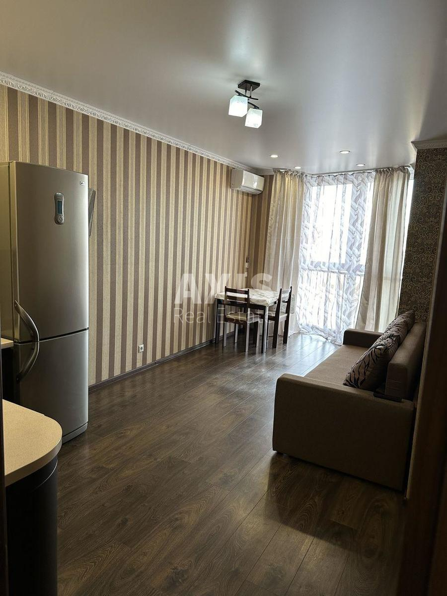 2k apartment vul. Urlivs'ka 23