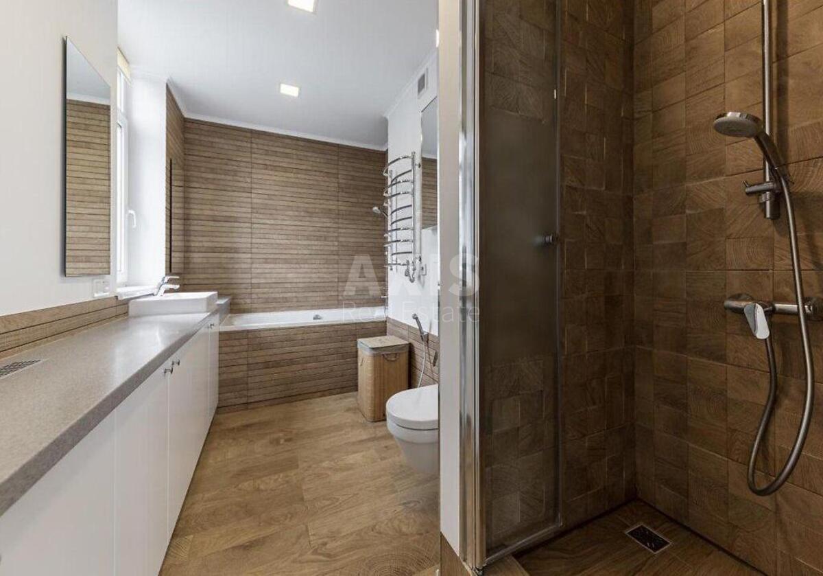 3k apartment vul. Bogdanivs'ka 7А10