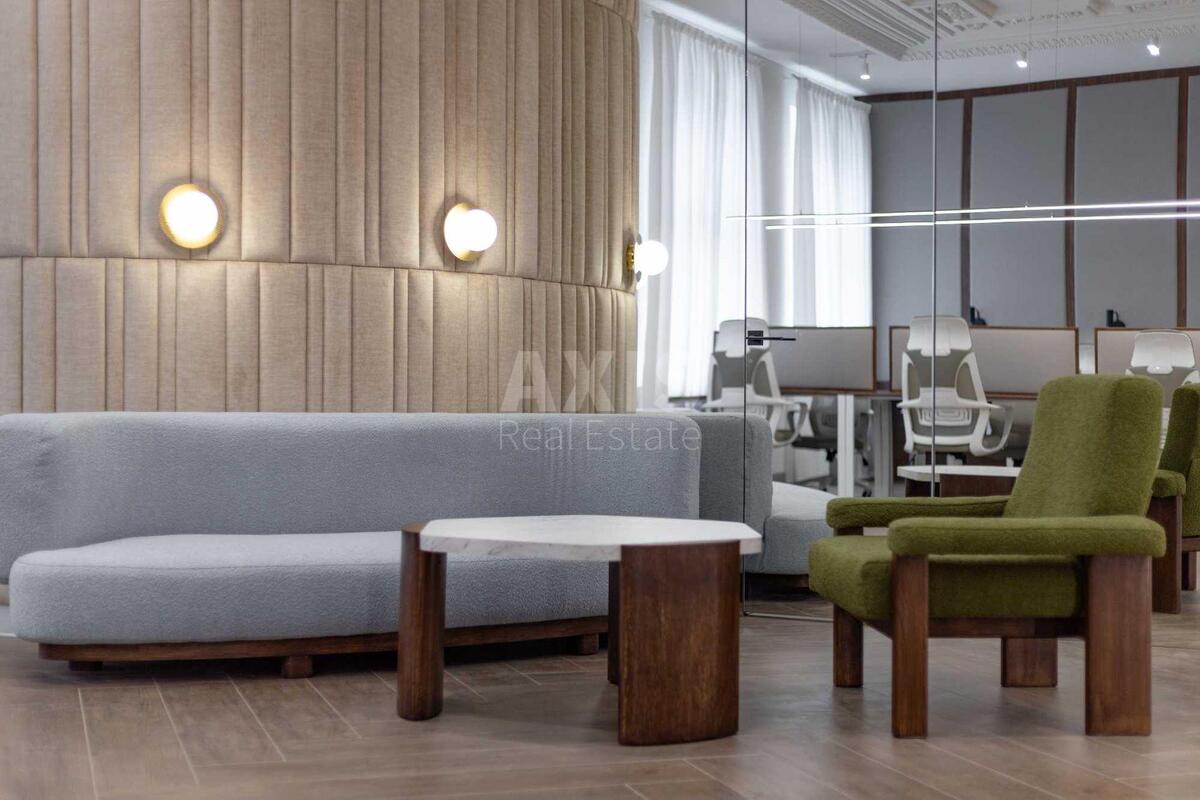 Office vul. Bul'varno-Kudrjavs'ka 51, 125m27