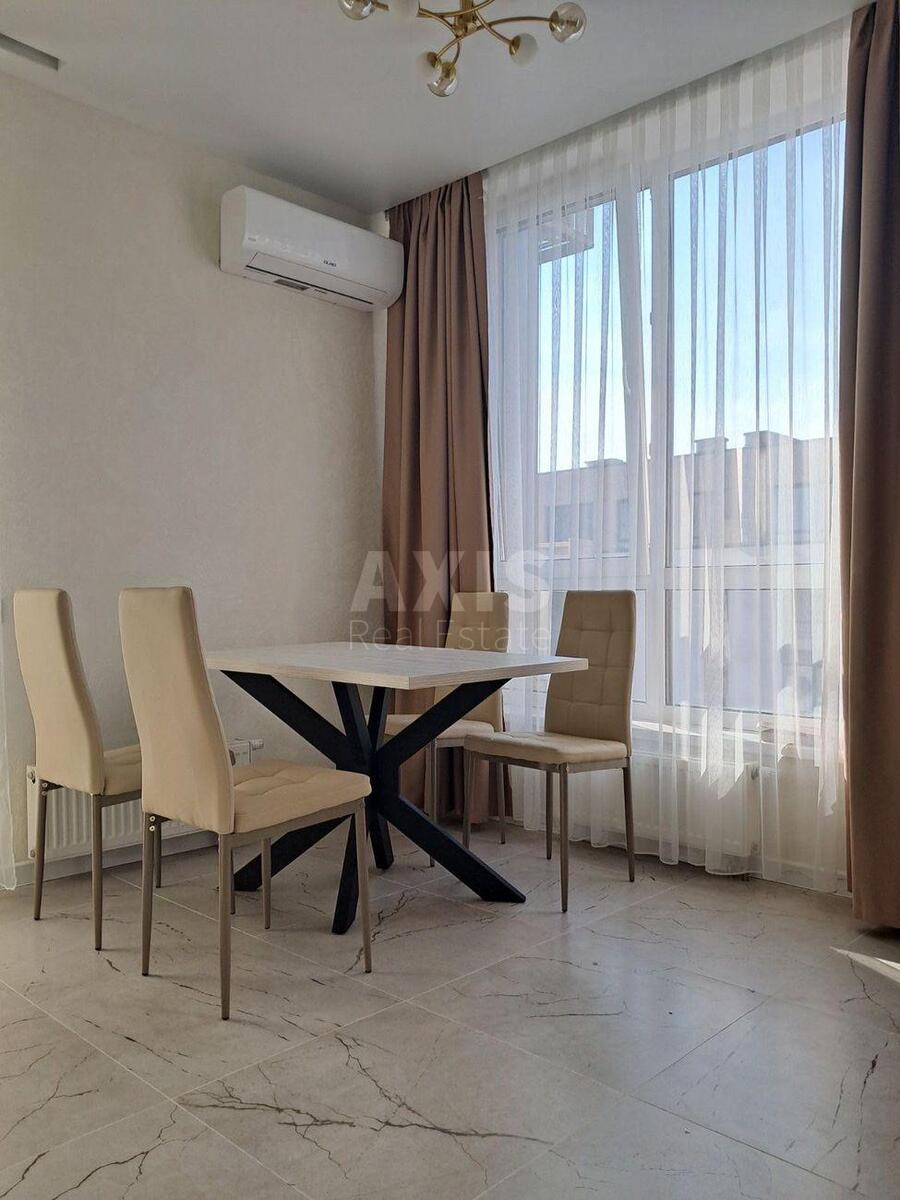 2k apartment vul. Saljutna 2Б591910