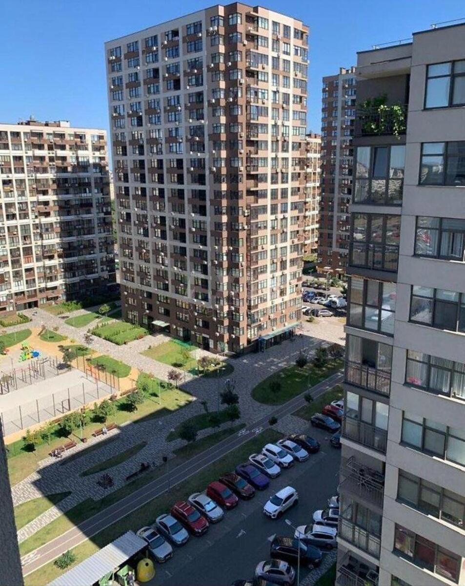 1k apartment vul. Rodyny Kristeriv 205