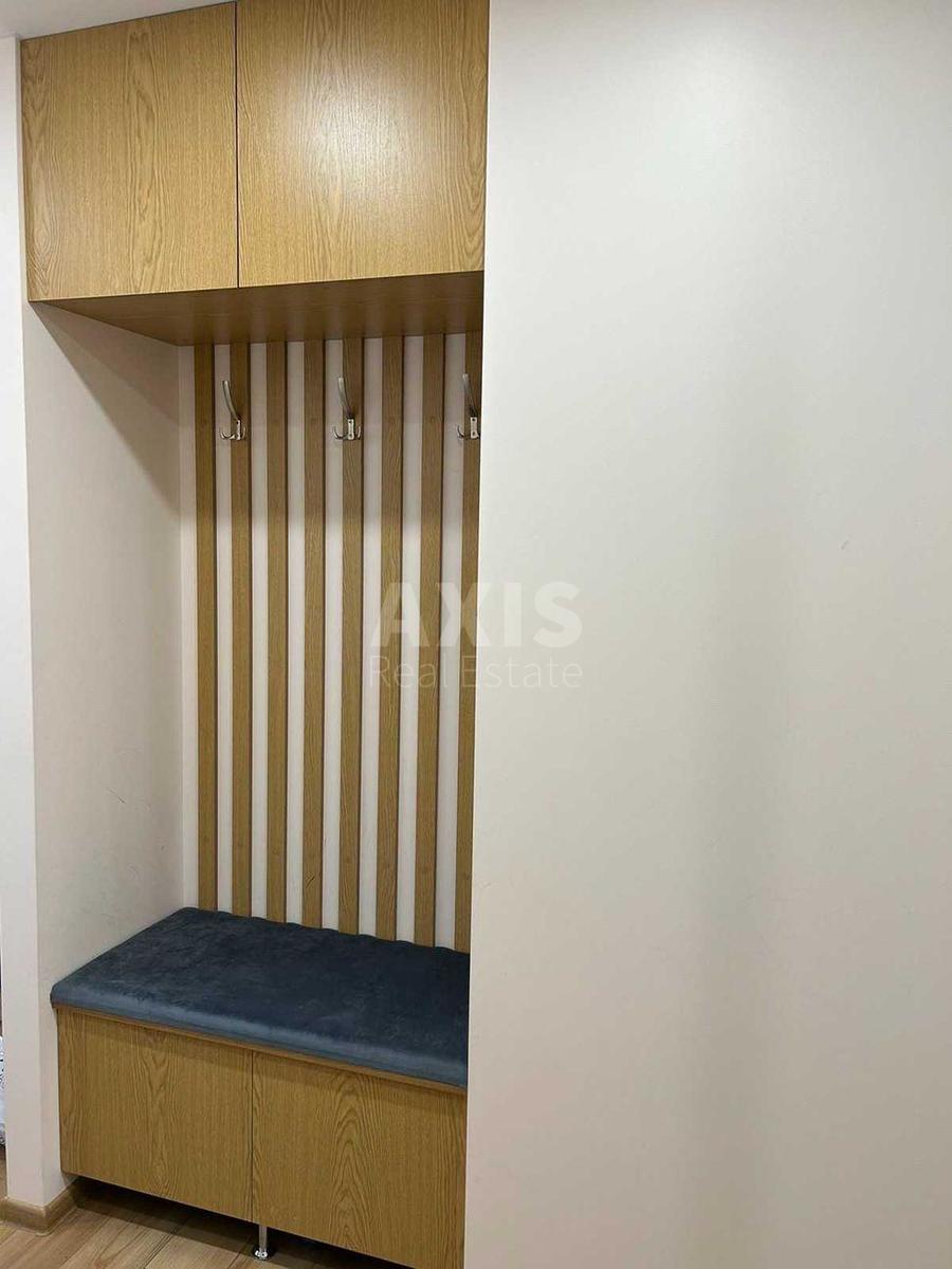 2k apartment vul. Sverstjuka Jevgena 65
