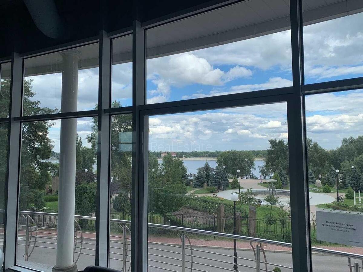 Office vul. Obolons'ka naberezhna 1А, 1000m25
