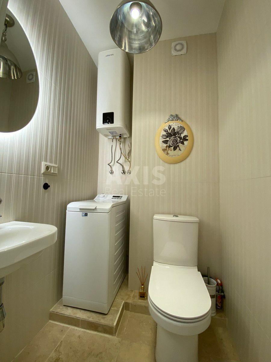 2k apartment vul. Glybochyc'ka 136