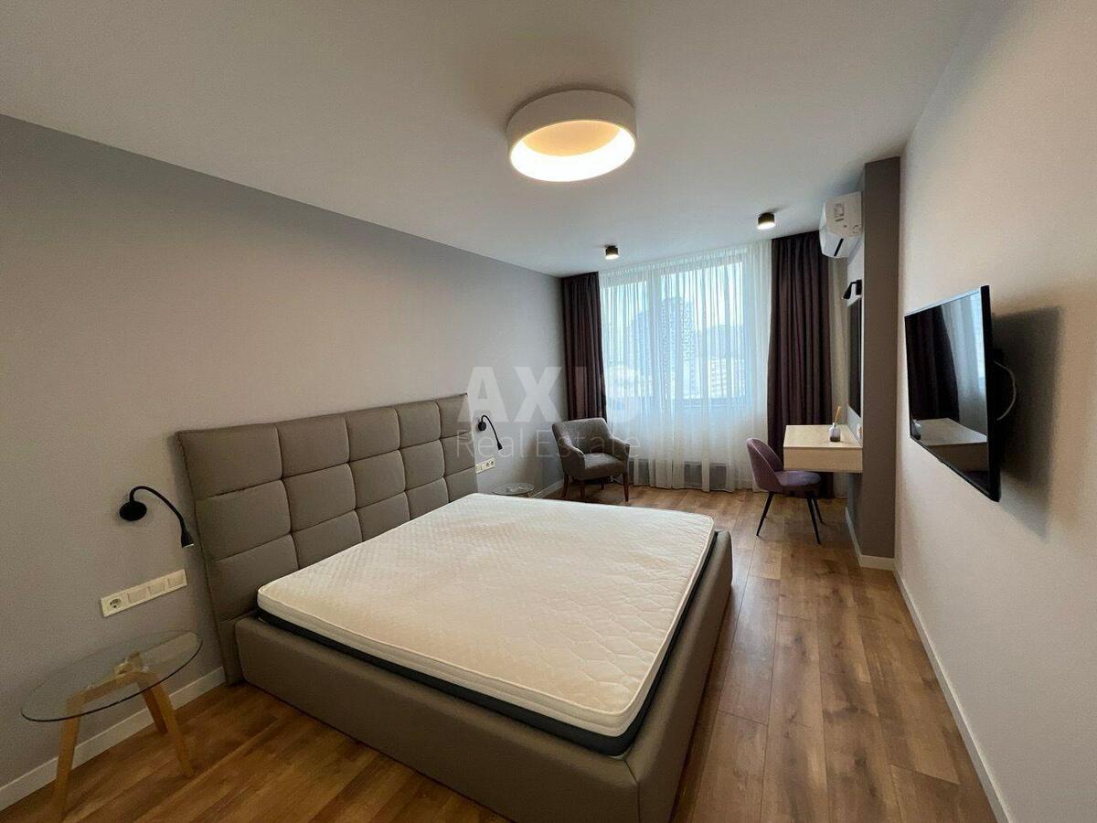 2k apartment vul. Antonovycha 742