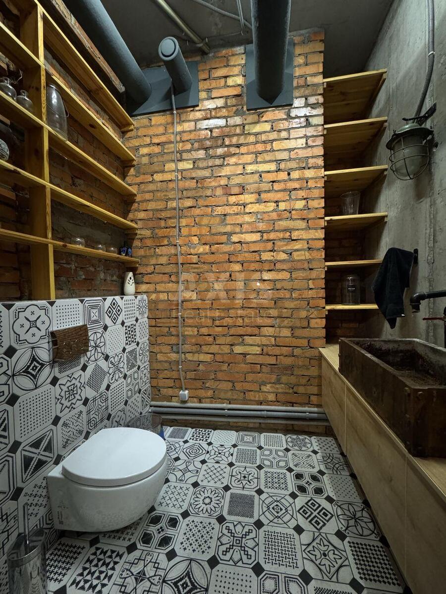 Office pr-t Lobanovs'kogo 4Ж, 150m28