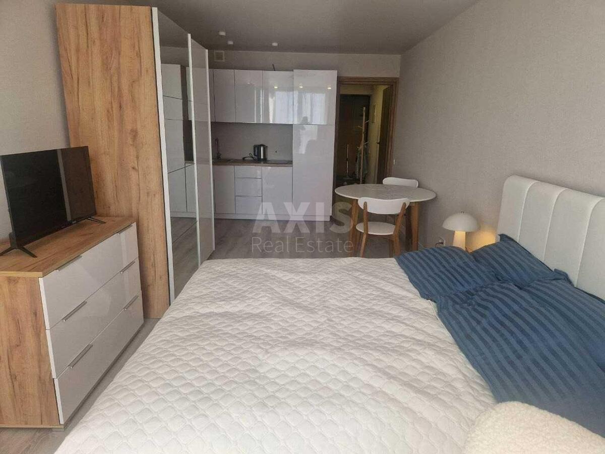 1k apartment uzv. Lysogirs'kyj 26А6