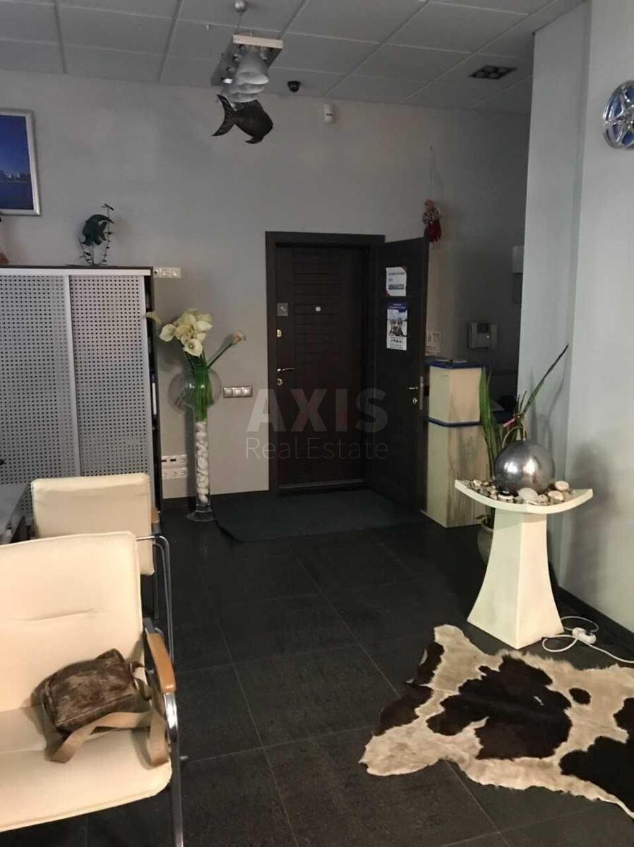 Office vul. Mykil's'ko-Slobids'ka 3, 100m22