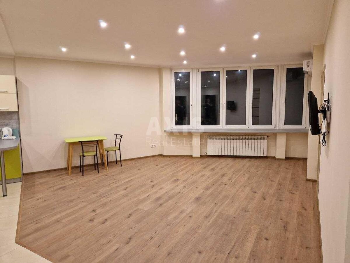 2k apartment vul. Svitla 35696810