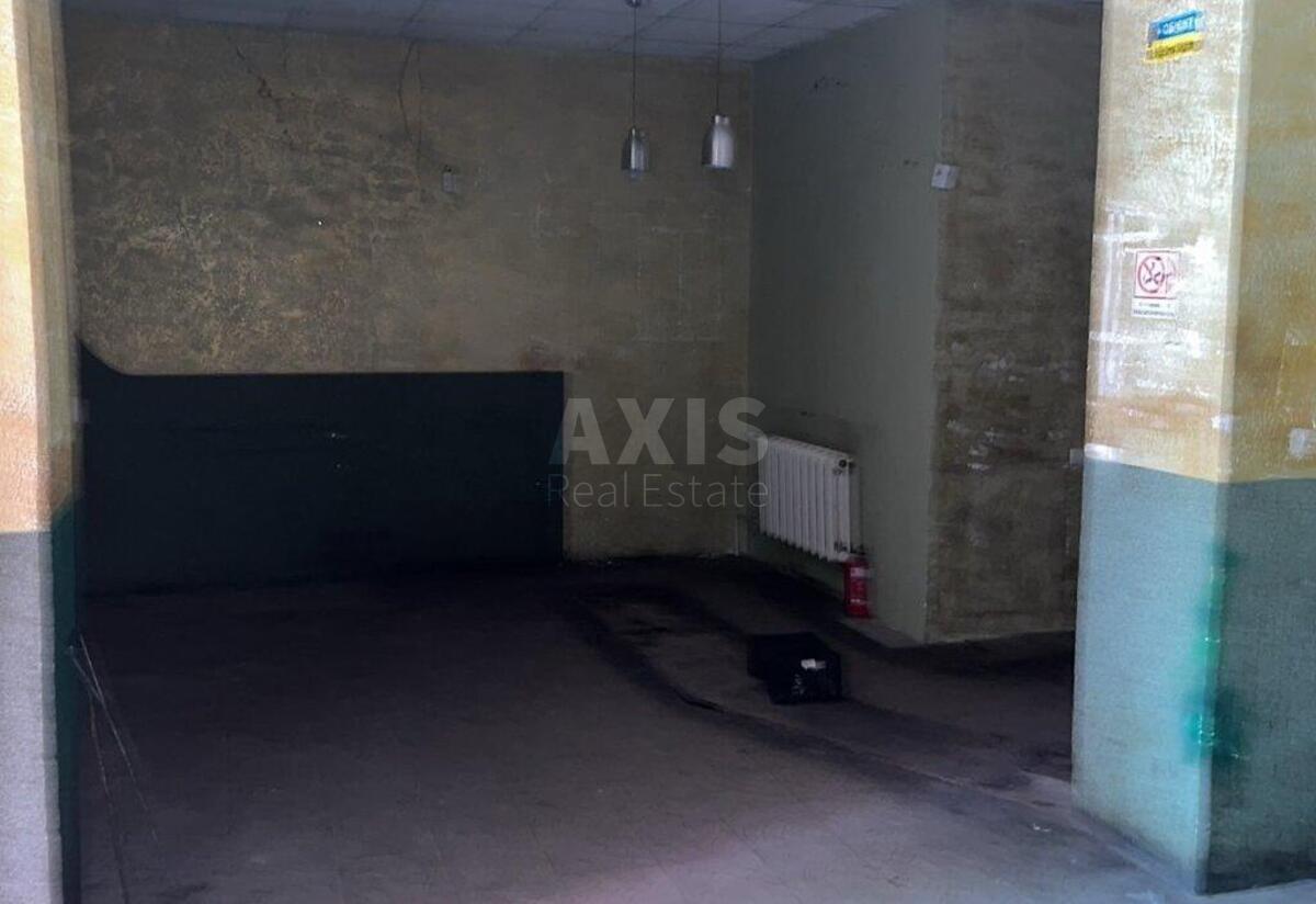 Service object vul. Podvojs'kogo 2, 90m20