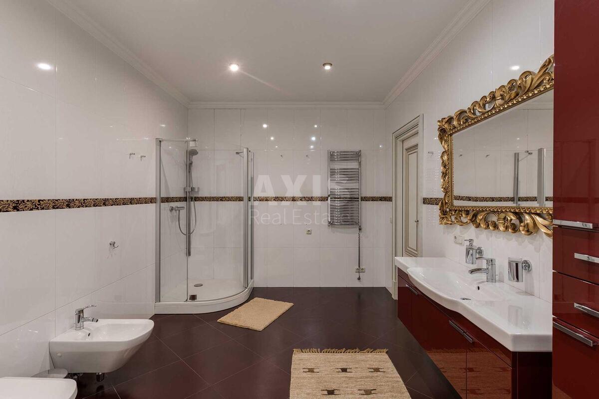 5k apartment vul. Zhyljans'ka 595638422