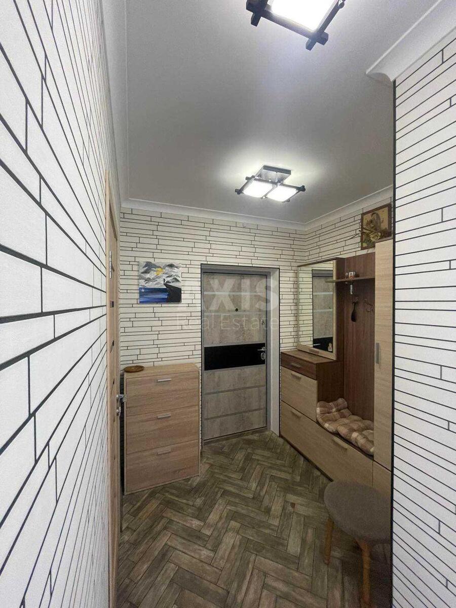 1k apartment vul. Myhajla Maksymovycha 3Д7